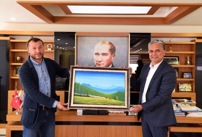 SANATÇI YILMAZ YÖRÜK ÖYKÜLERİNİ TUVALE AKTARDI