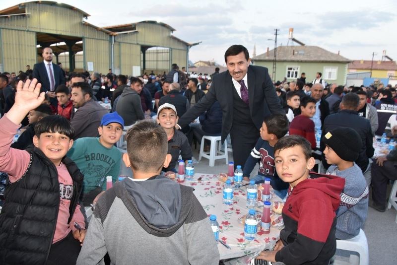KARATAY’DA MAHALLE İFTARLARI SÜRÜYOR
