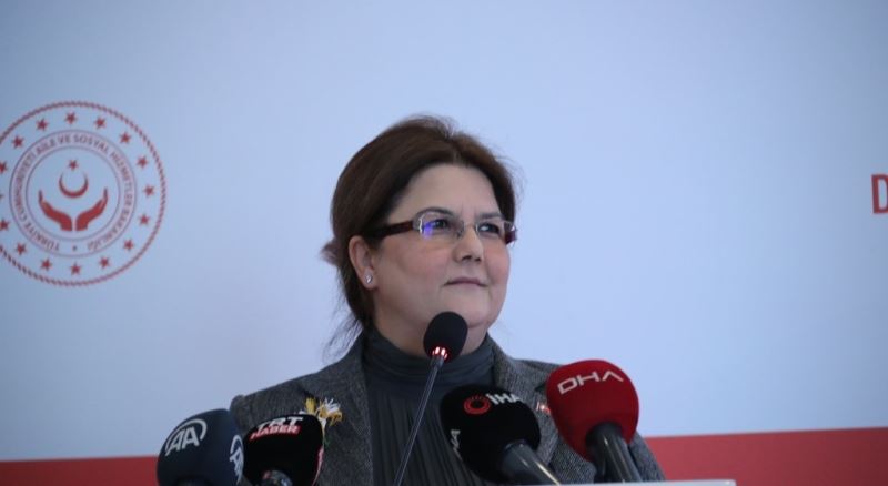 Bakanımız Derya Yanık, 