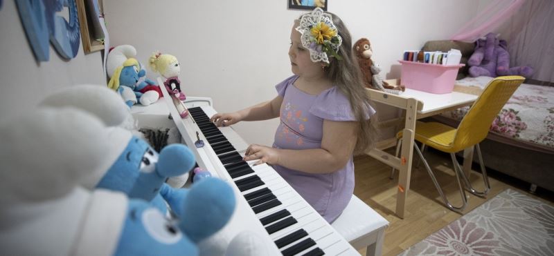 MÜZİĞİN MUHTEŞEM ÇOCUĞU ADA