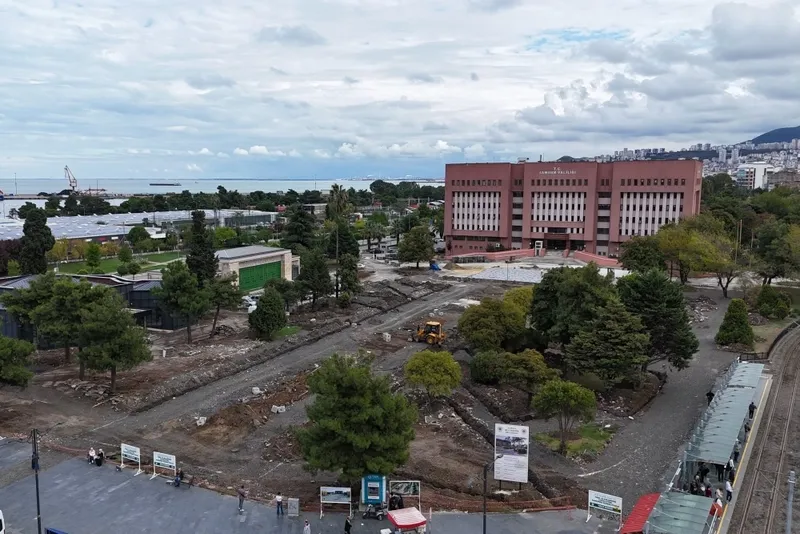 Samsun Valilik Meydanı Modern Bir Görünüme Kavuşuyor