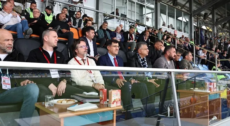 Kütahyaspor, İzmir Çoruhlu FK