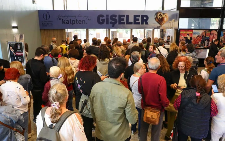 Altın Portakal Film Festivali biletlerine yoğun ilgi