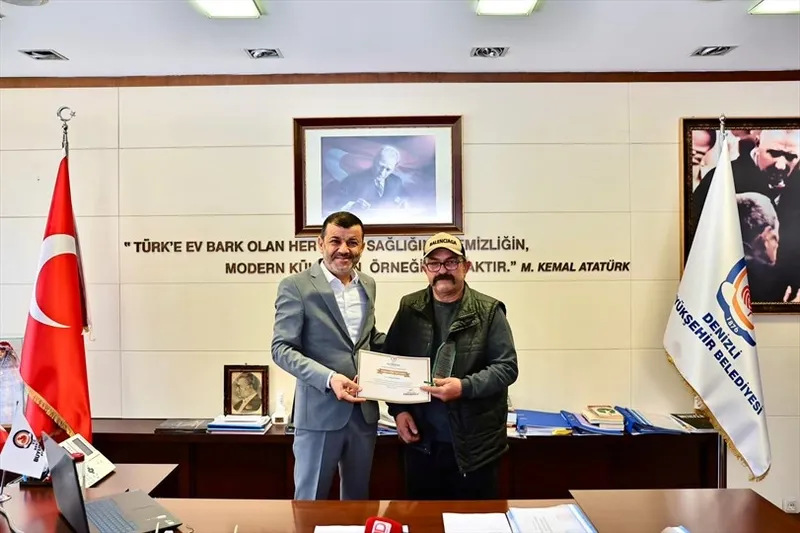 Süt Kamyonu Şoförü Orman Yangınına Müdahale Etti, Başkan Çavuşoğlu