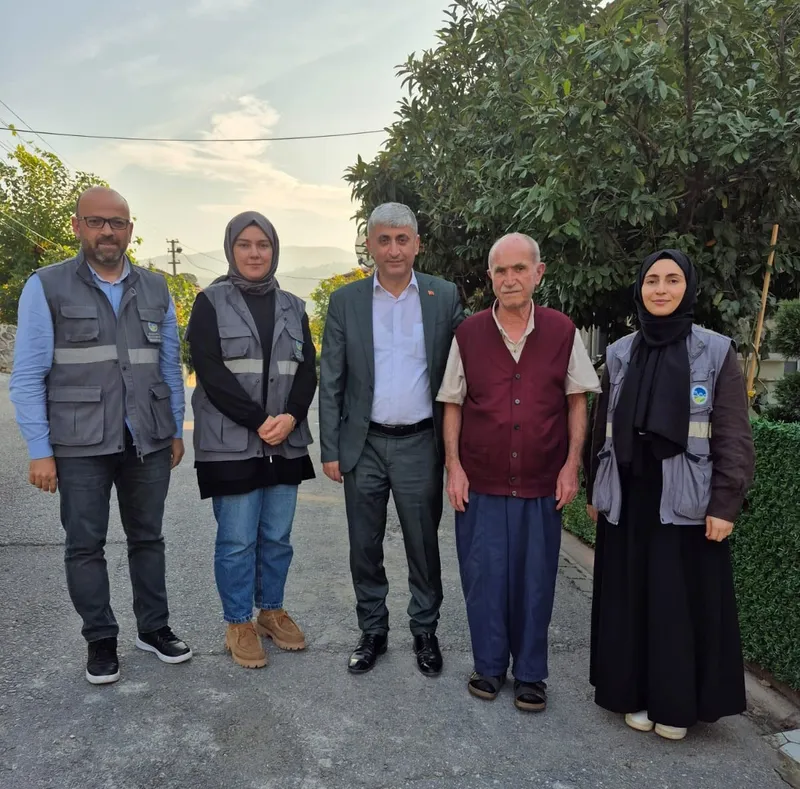 Sakarya Büyükşehir Belediyesi şehit ve gazi yakınlarına taziye ziyareti gerçekleştirdi