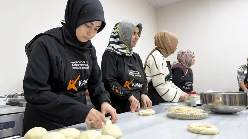KAMEK Pastacılık Kursu Kadınlara Mesleki Fırsatlar Sunuyor
