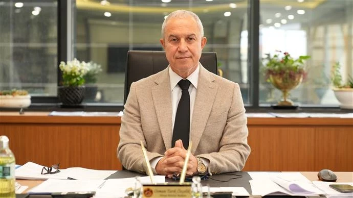 BAŞKAN ÖZÇELİK
