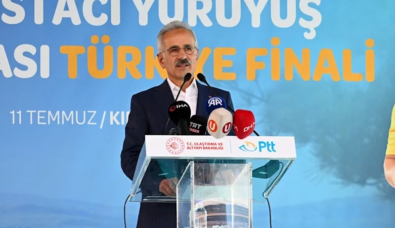 BAKAN URALOĞLU, 2025 POSTACI YÜRÜYÜŞ YARIŞMASI TÜRKİYE FİNALİ’NE START VERDİ