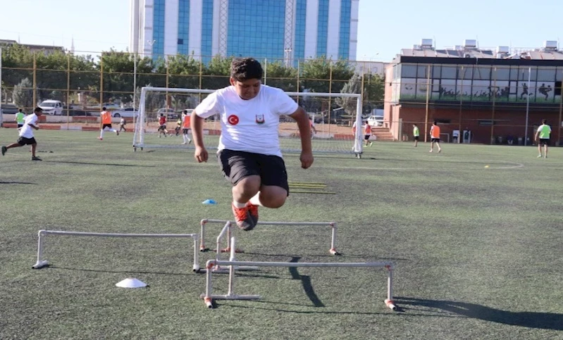 ŞANLIURFA BÜYÜKŞEHİR BELEDİYESİ’NDEN YAZ SPOR KURSLARI