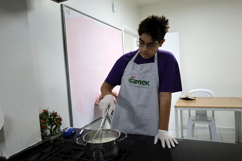 Sakaryalı gençler Büyükşehirle İtalyan mutfağında