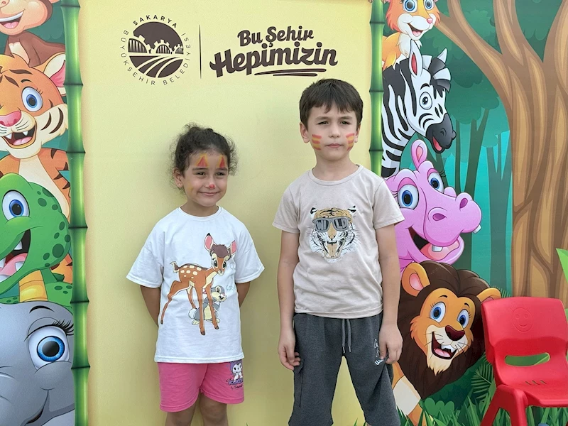 Bu atölye şehrin dört bir yanına neşe götürüyor